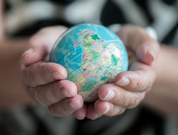 Cuide da sua saúde com a qualidade Amil: ampla rede, diversos benefícios e planos acessíveis para você, sua família ou empresa. Escolha viver melhor!